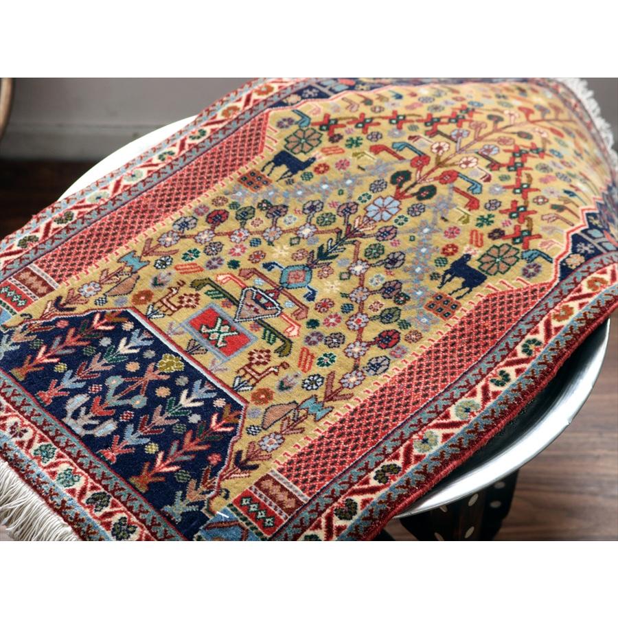 イランの手織りラグ 77x44cm 釣り鐘形のミフラープ カシュクーリ |  | 03