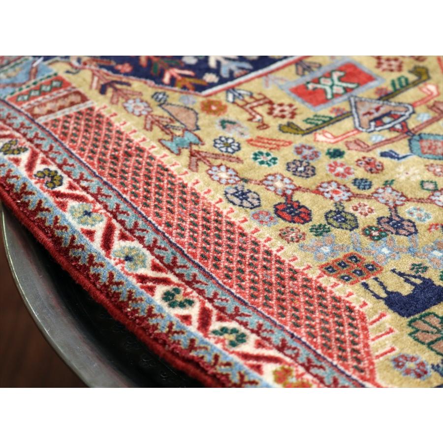 イランの手織りラグ 77x44cm 釣り鐘形のミフラープ カシュクーリ |  | 06