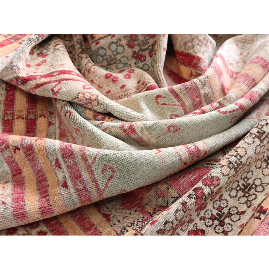 トルコ絨毯 シワス 213x124cm 色褪せたミフラープ |  | 12