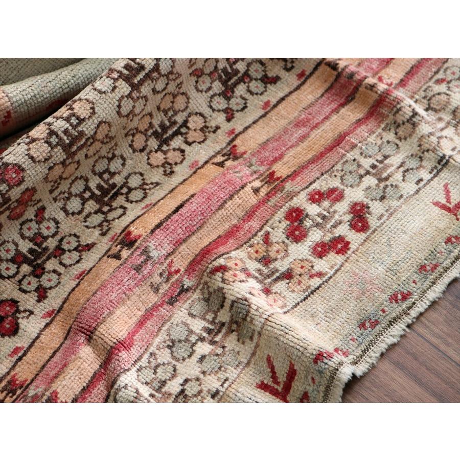 トルコ絨毯 シワス 213x124cm 色褪せたミフラープ |  | 14