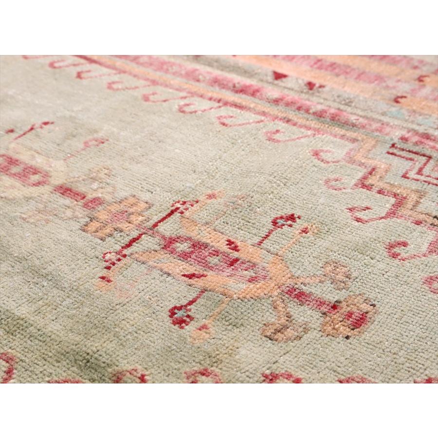 トルコ絨毯 シワス 213x124cm 色褪せたミフラープ |  | 07