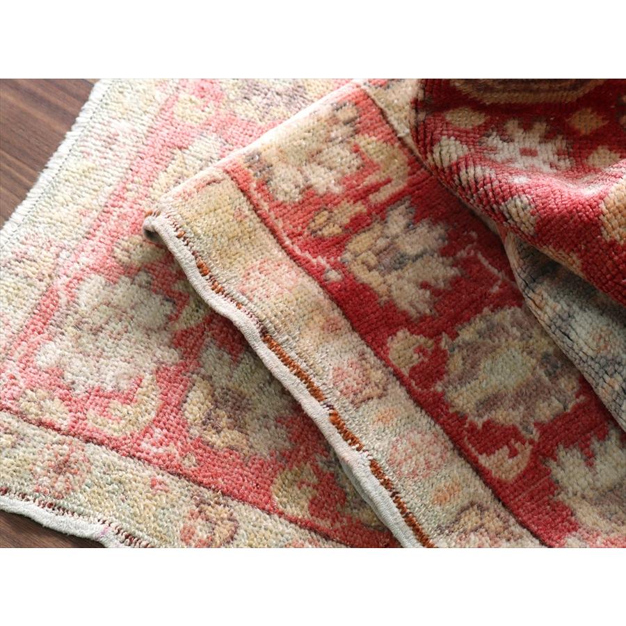 オールドラグ 赤いメダリオン 185x126cm トルコ絨毯 レッド＆ネイビー |  | 13