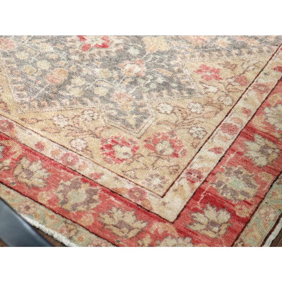 オールドラグ 赤いメダリオン 185x126cm トルコ絨毯 レッド＆ネイビー |  | 05