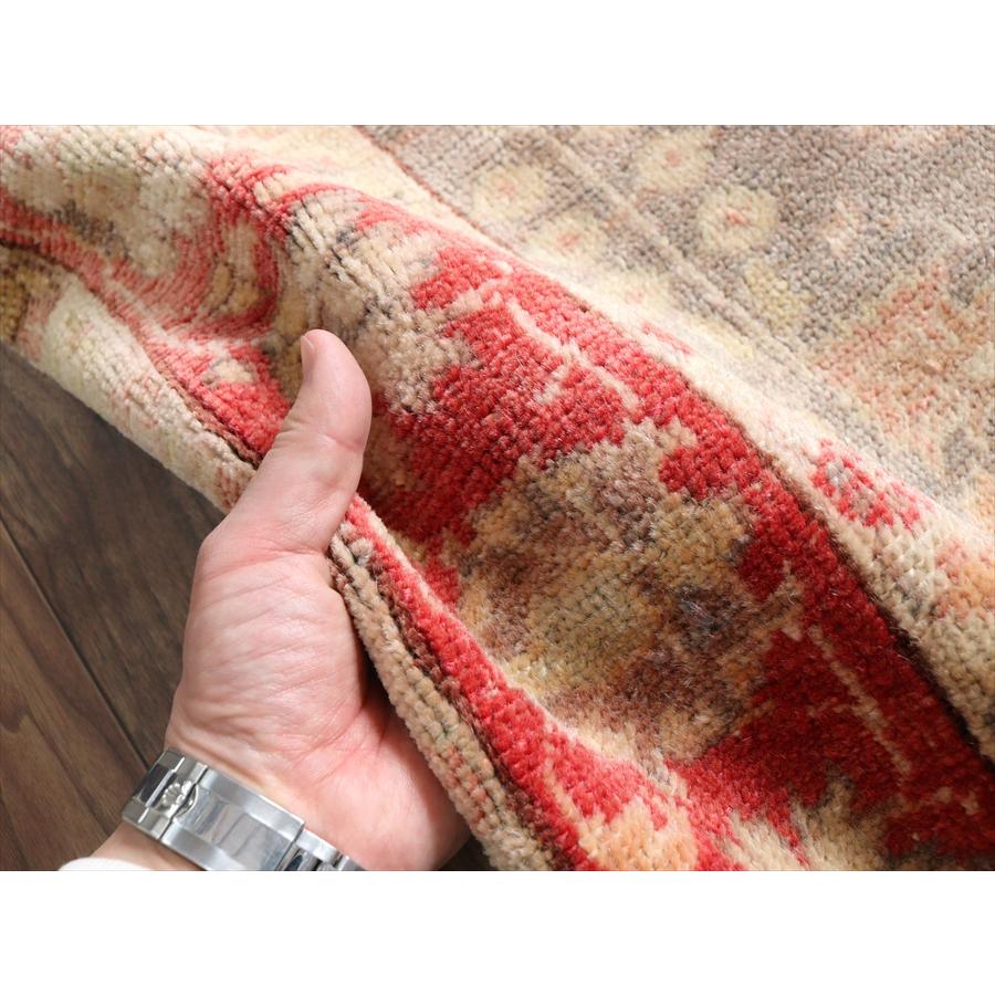 オールドラグ 赤いメダリオン 185x126cm トルコ絨毯 レッド＆ネイビー |  | 06