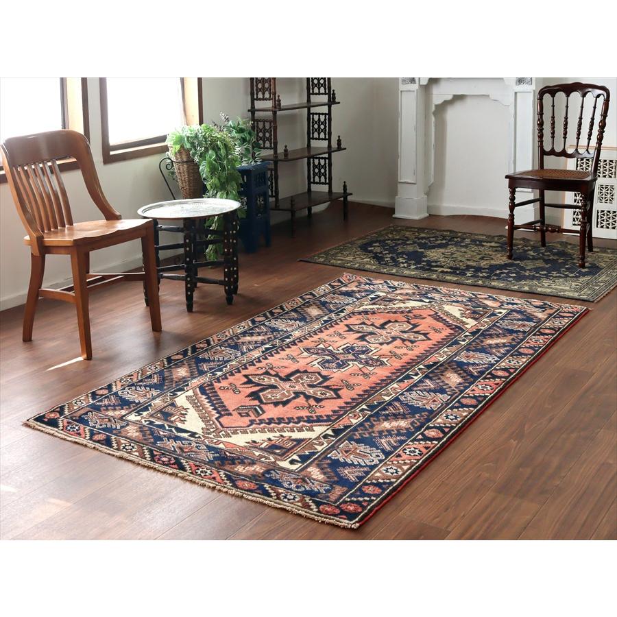 トルコの手織り絨毯 ドゥシュメアルトゥ 210x125cm ドラゴンの爪をもつ六角メダリオン |  | 01