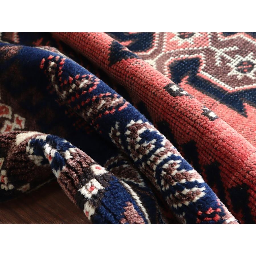 トルコの手織り絨毯 ドゥシュメアルトゥ 210x125cm ドラゴンの爪をもつ六角メダリオン |  | 09