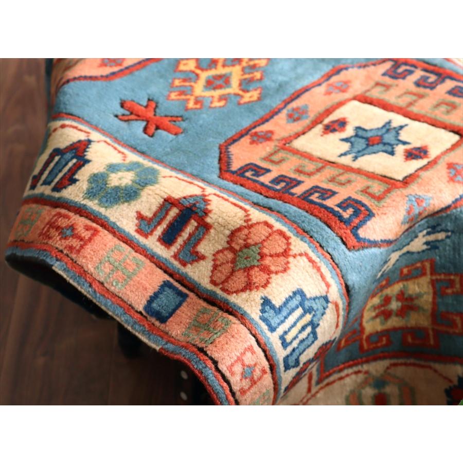 トルコの手織り絨毯 チャナッカレ 148x82cm 幾何学モチーフと小花 |  | 10