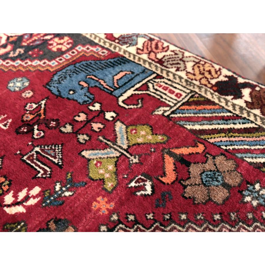 赤い六角メダリオン 141x72cm 部族絨毯 イランの手織りラグ |  | 11