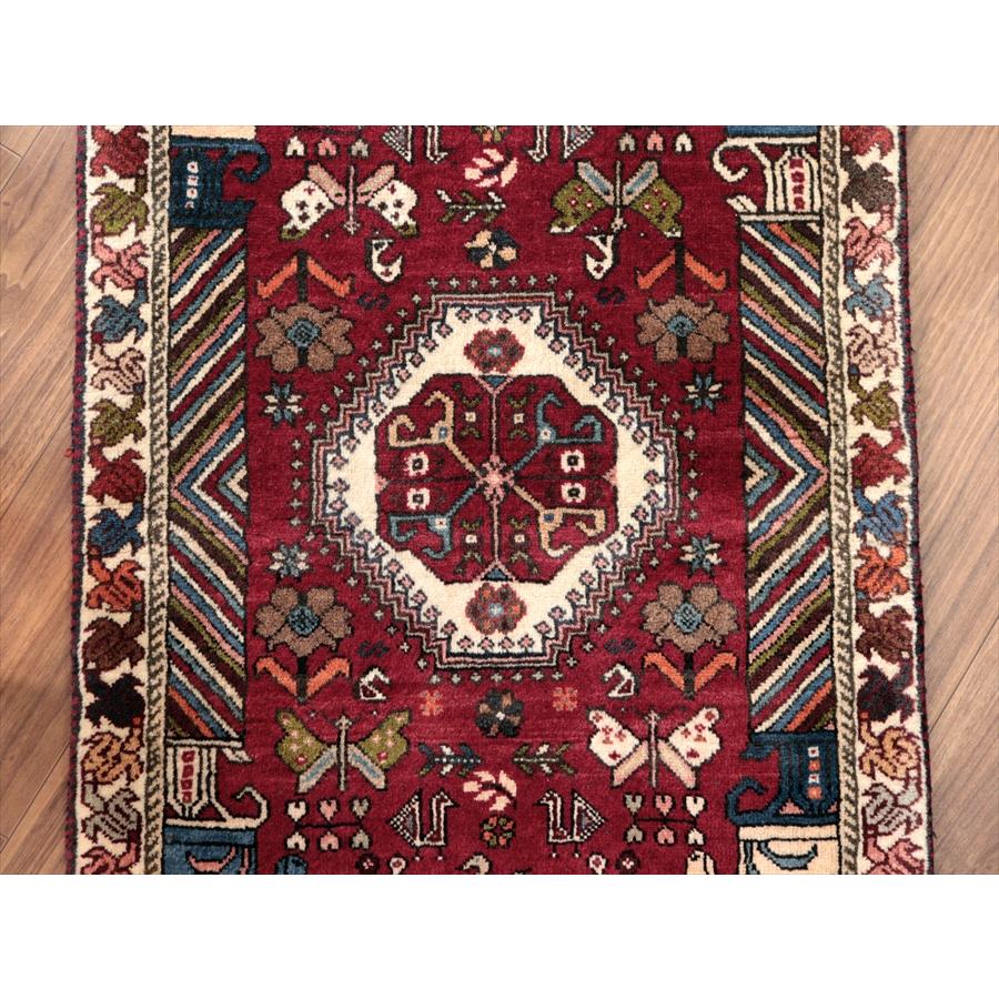 赤い六角メダリオン 141x72cm 部族絨毯 イランの手織りラグ |  | 04