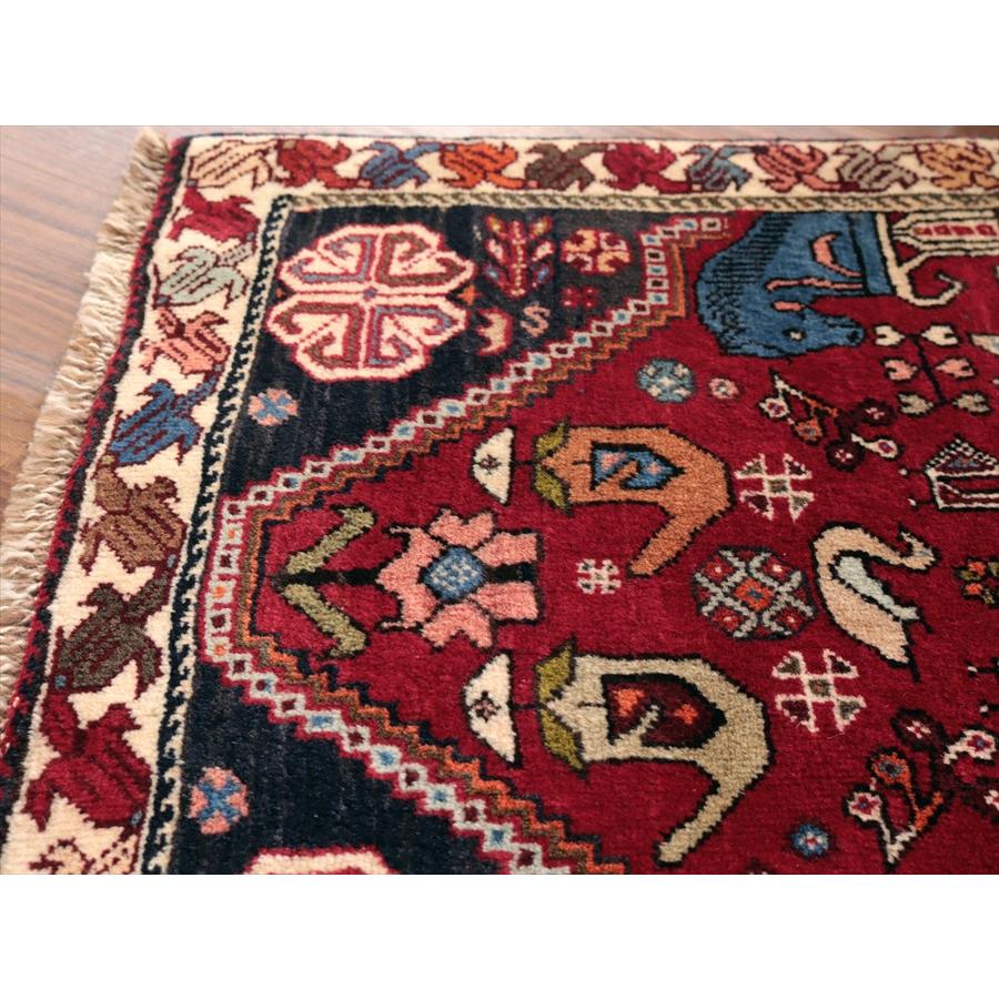 赤い六角メダリオン 141x72cm 部族絨毯 イランの手織りラグ |  | 08