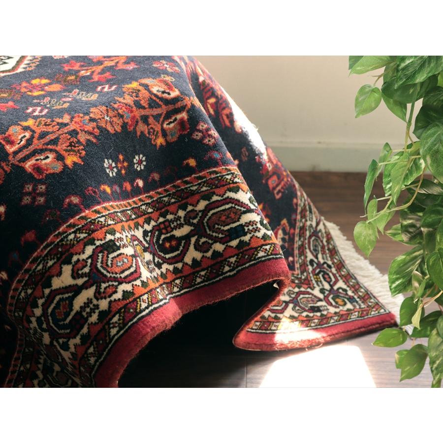 イランの手織りラグ 花と動物 141x105cm ネイビー 部族絨毯 |  | 11