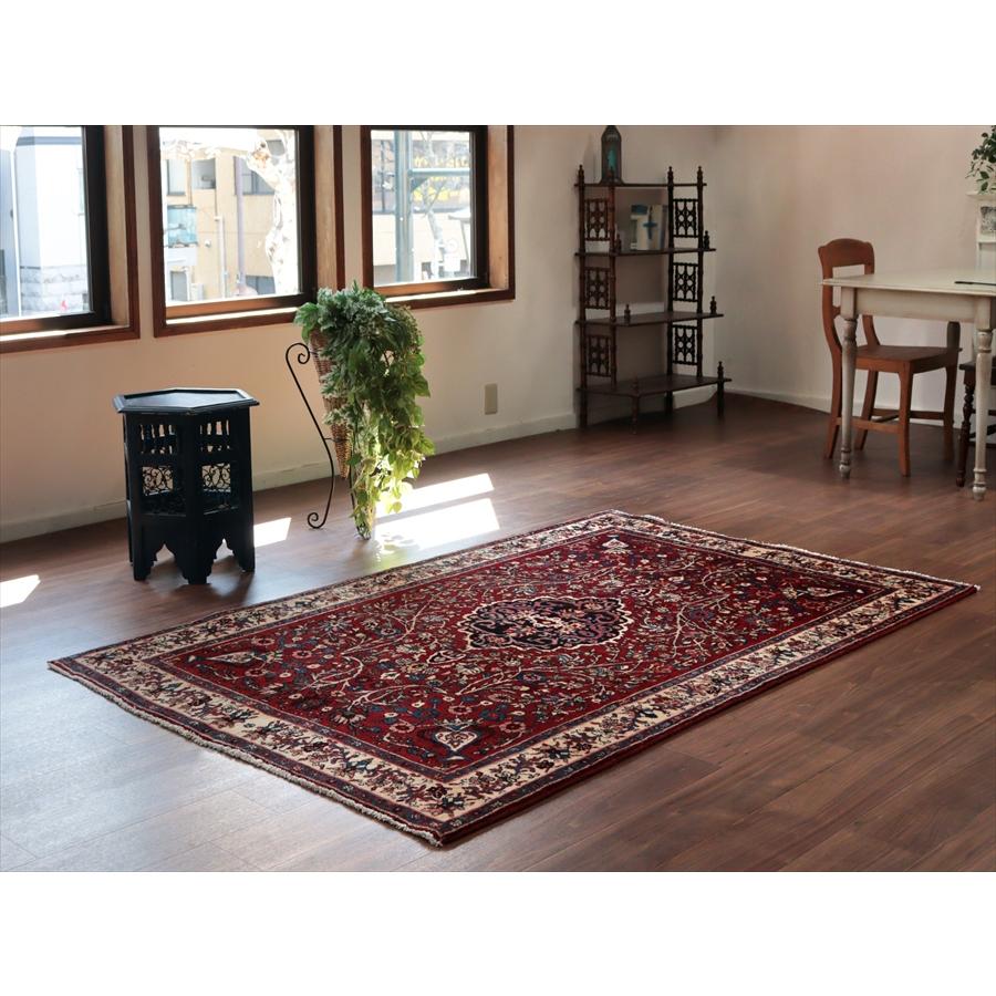 ペルシャ絨毯 サーベ 202x131cm 連なるフラワーデザイン 手織りラグ |  | 14