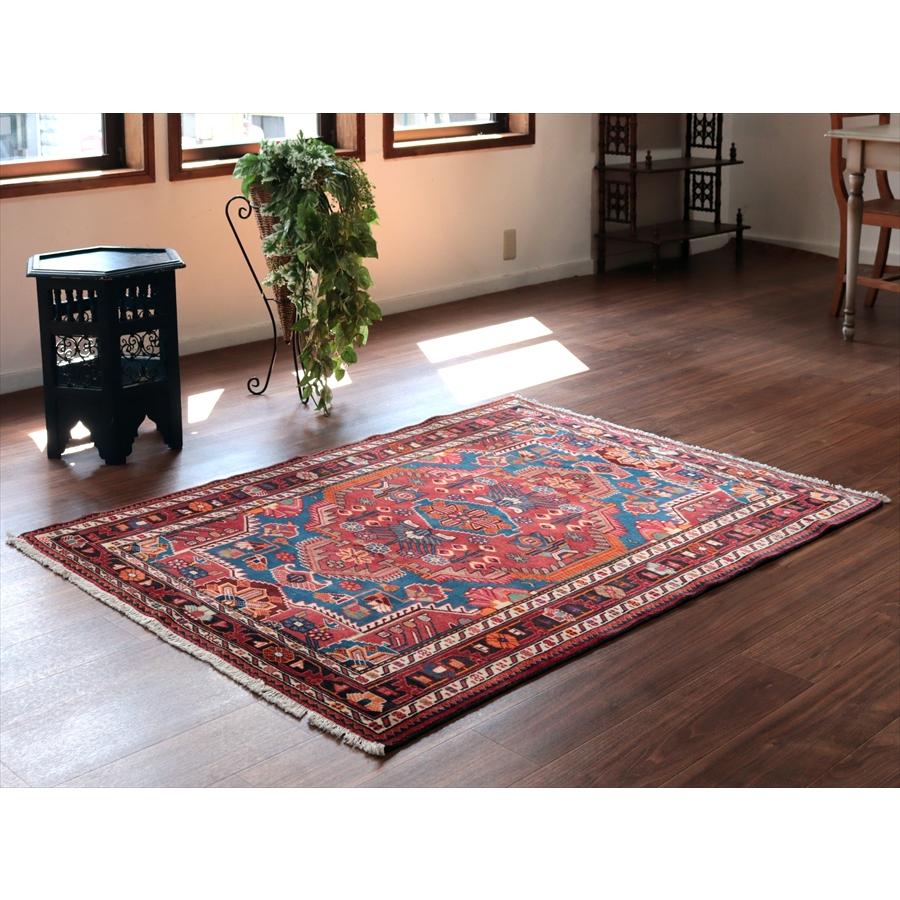 イランの手織りラグ トイセルカン 153x117cm メダリオンと小花 レッド＆ブルー |  | 11