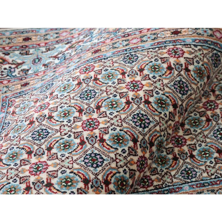 ペルシャ絨毯 ビルジャンド 147x99cm 連なる花のデザイン アイボリー 手織りラグ |  | 10