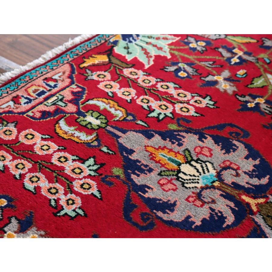 ペルシャ絨毯 タブリーズ 146x100cm 鳥と花々 レッド 手織りラグ |  | 08