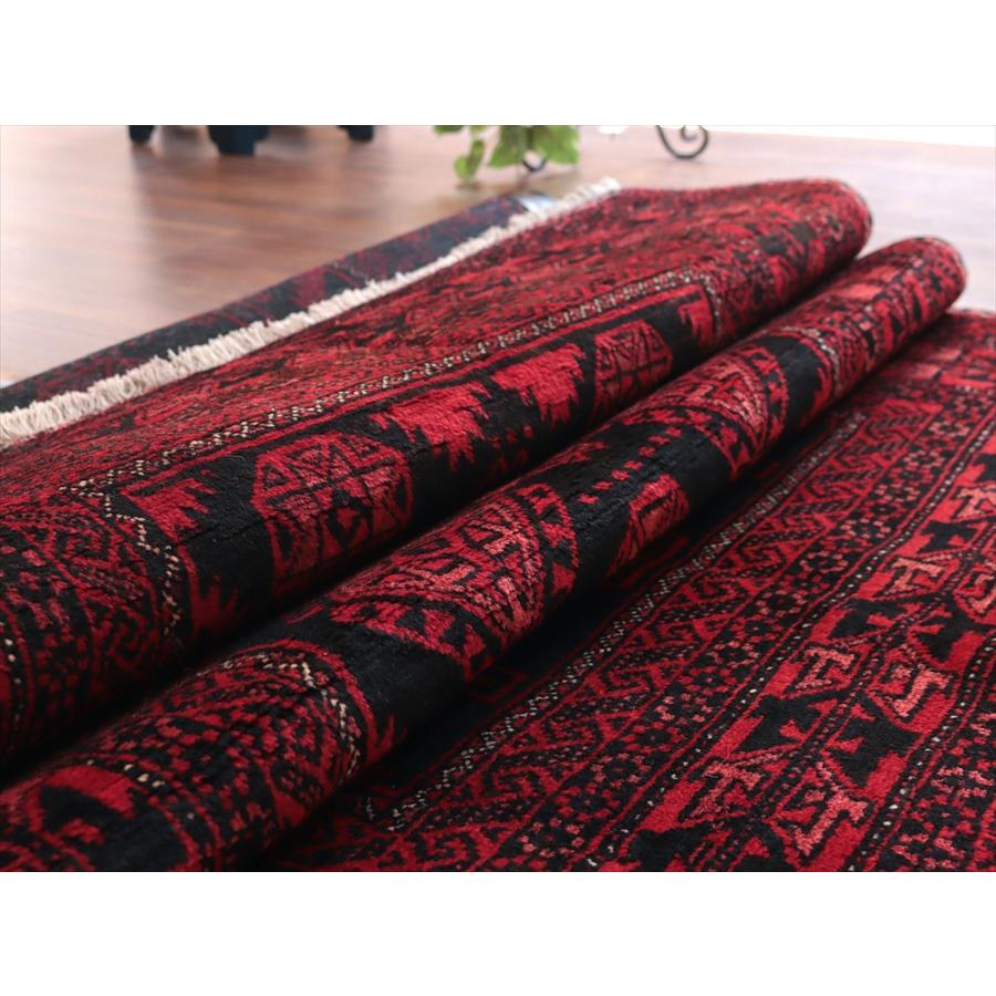 イランの手織りラグ バルーチ 210x110cm 連なる幾何学模様 レッド |  | 09