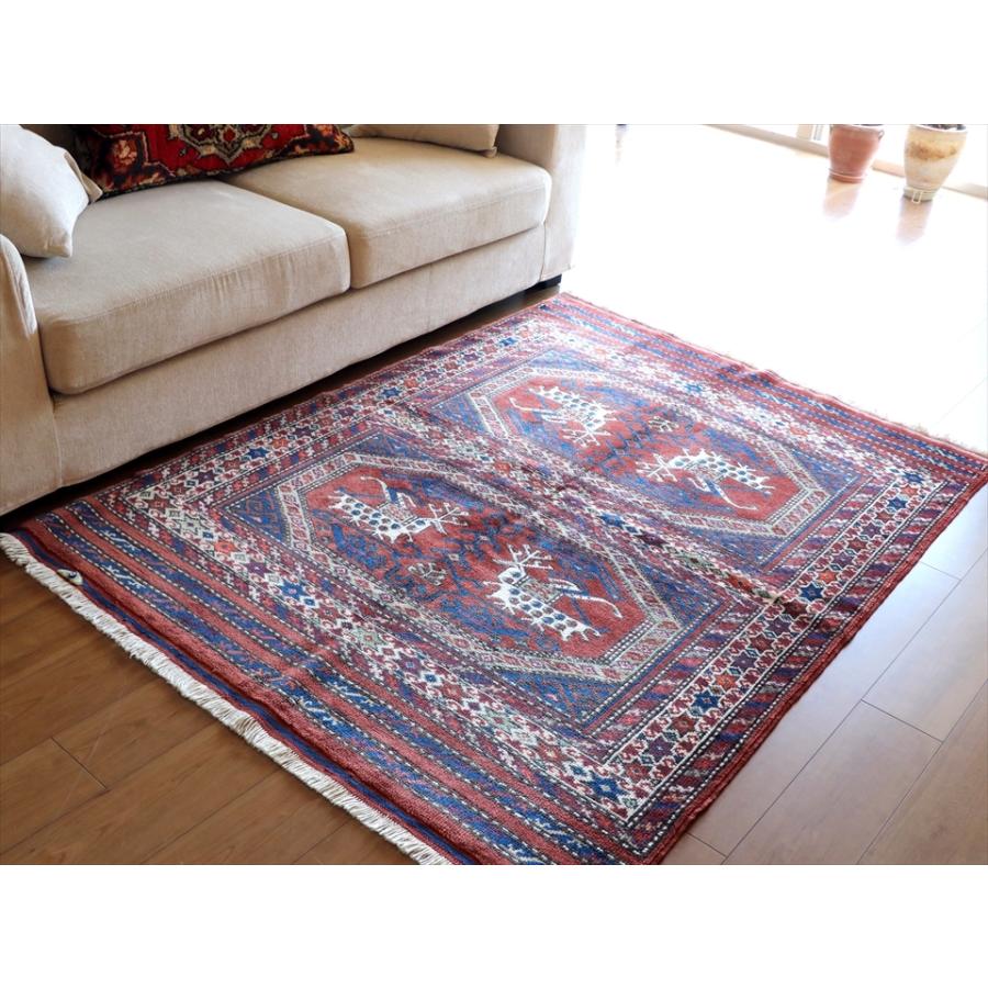 トルコの手織りカーペット ラグ/西アナトリア アンティーク リ