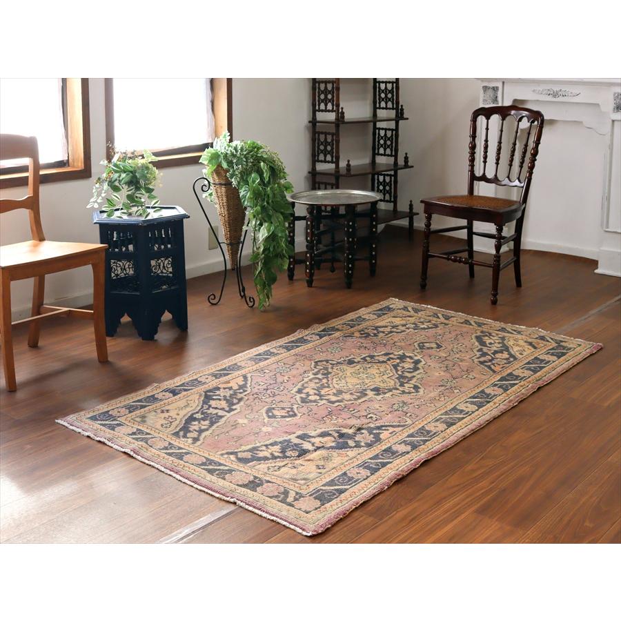 トルコじゅうたん トライバルラグ 180x104cm パステルに色褪せたあたたかみのある色使い |  | 01