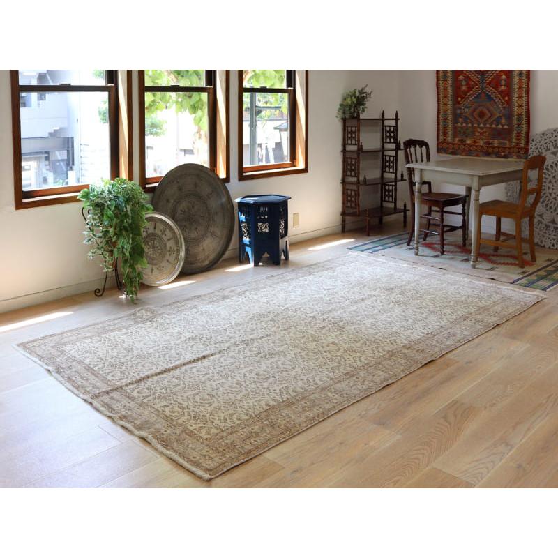 オーバーダイド ヴィンテージラグ ベージュ 276x166cm トルコ手織り絨毯 アップサイクル |  | 01