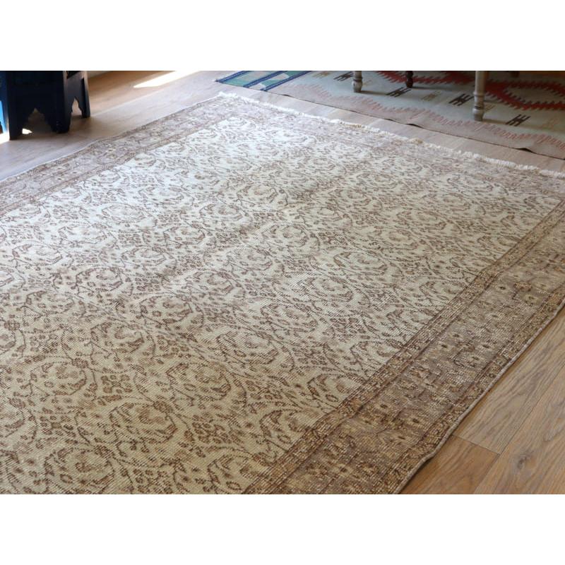 オーバーダイド ヴィンテージラグ ベージュ 276x166cm トルコ手織り絨毯 アップサイクル |  | 02