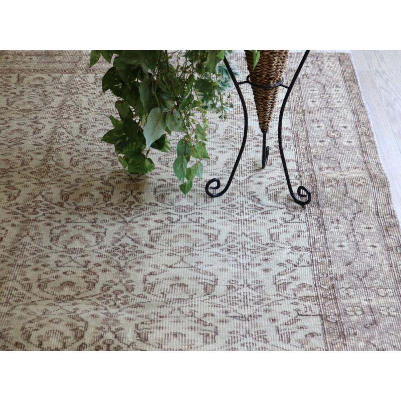 オーバーダイド ヴィンテージラグ ベージュ 276x166cm トルコ手織り絨毯 アップサイクル |  | 06