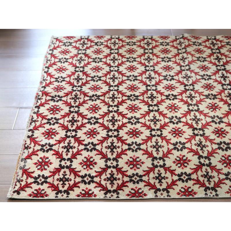 オーバーダイド ヴィンテージラグ ベージュ&レッド 135x116cm トルコ手織り絨毯 アップサイクル | ブランド登録なし | 03