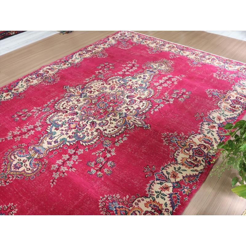 ヴィンテージ オーバーダイドラグ ローズピンク 大型 トルコ手織り絨毯