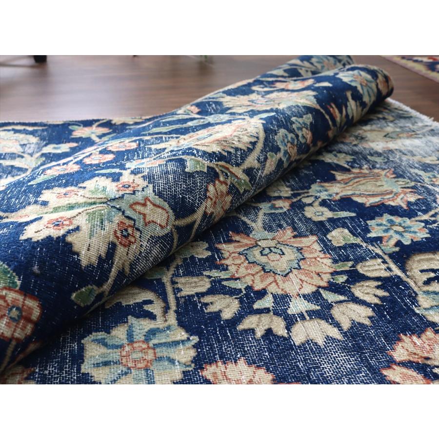 オーバーダイド アップサイクル 163x136cm ヴィンテージラグ イランの手織り絨毯 |  | 05