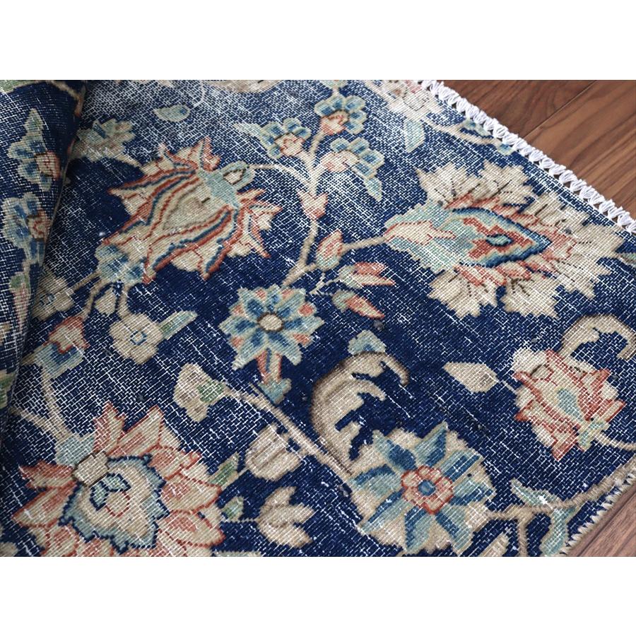 オーバーダイド アップサイクル 163x136cm ヴィンテージラグ イランの手織り絨毯 |  | 07