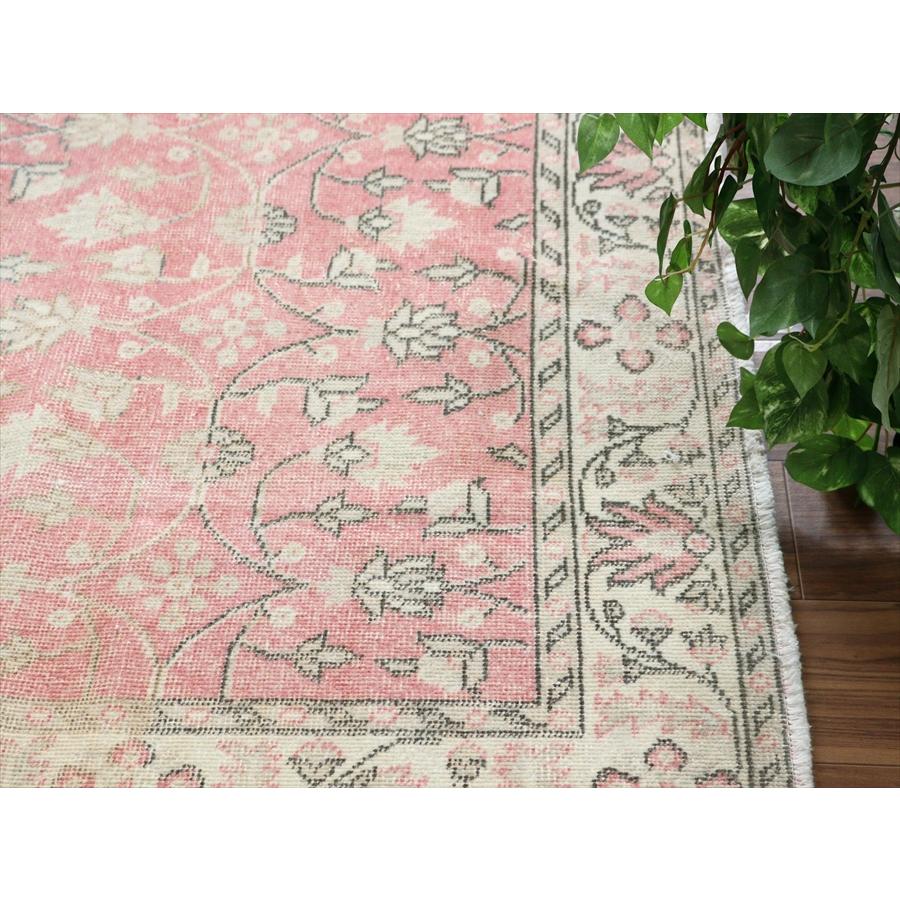 オールドラグ ヴィンテージウォッシュ 210x113cm ウスパルタ 連なる花 レッド |  | 06