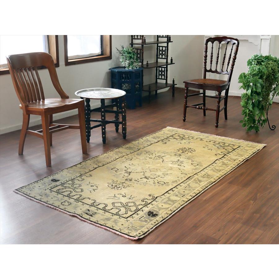 オールドラグ ヴィンテージウォッシュ 202x105cm ギュネイ 花のメダリオン |  | 01