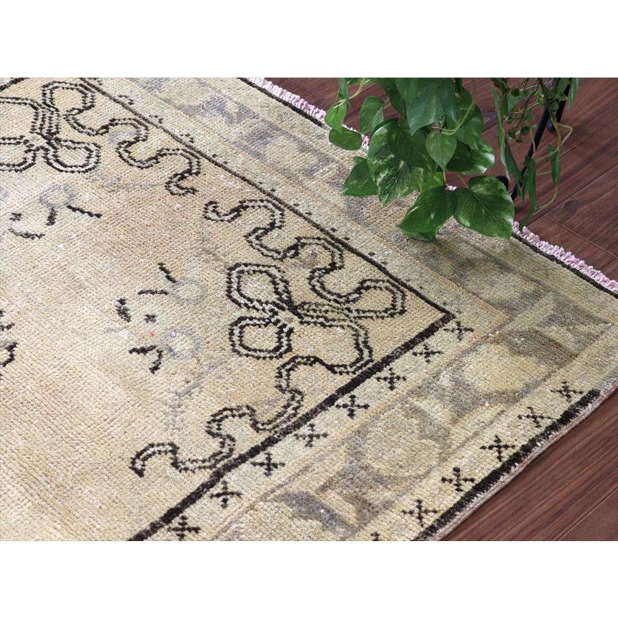 オールドラグ ヴィンテージウォッシュ 202x105cm ギュネイ 花のメダリオン |  | 05