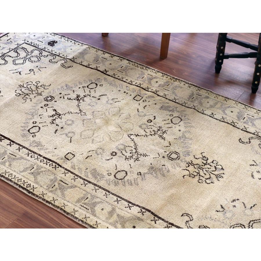 オールドラグ ヴィンテージウォッシュ 202x105cm ギュネイ 花のメダリオン |  | 07