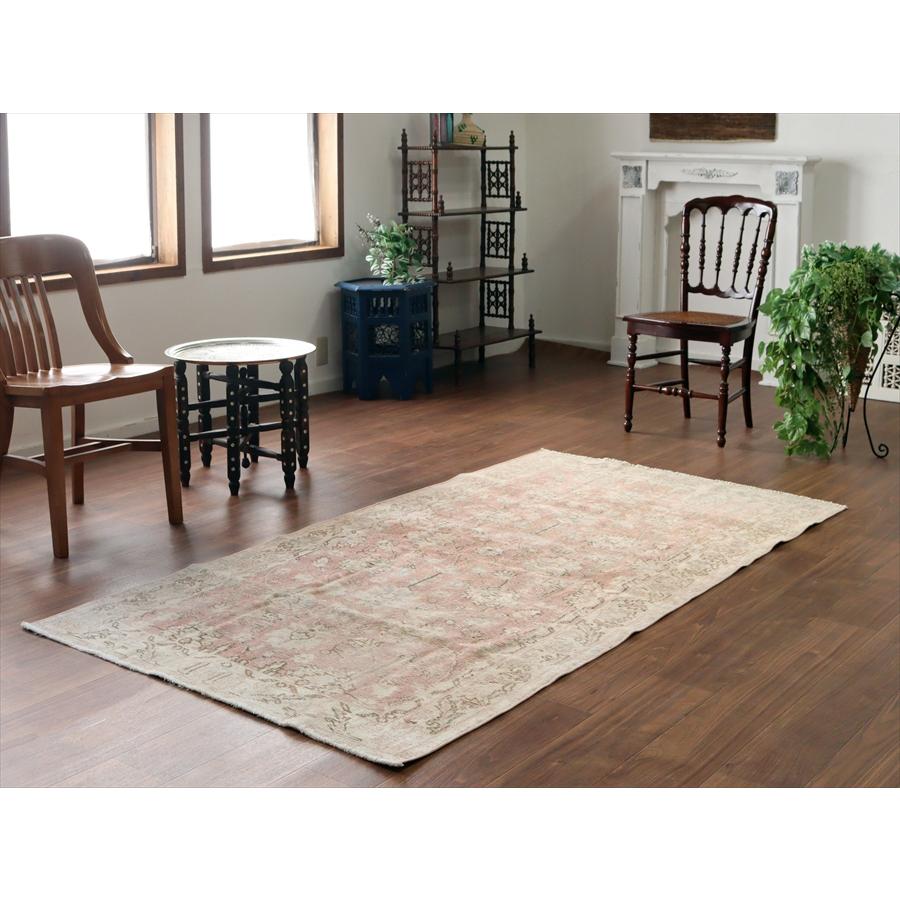 オールドラグ ヴィンテージウォッシュ 216x116cm ウスパルタ 花のメダリオン レッド |  | 01