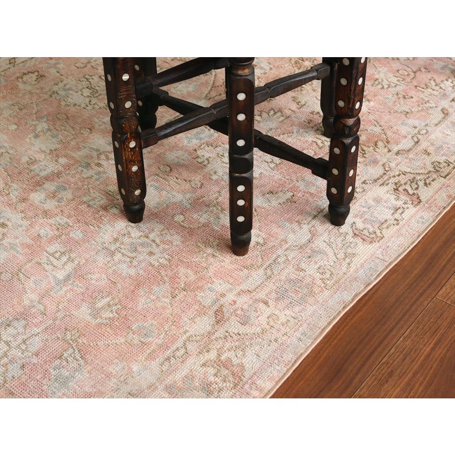 オールドラグ ヴィンテージウォッシュ 216x116cm ウスパルタ 花のメダリオン レッド |  | 06