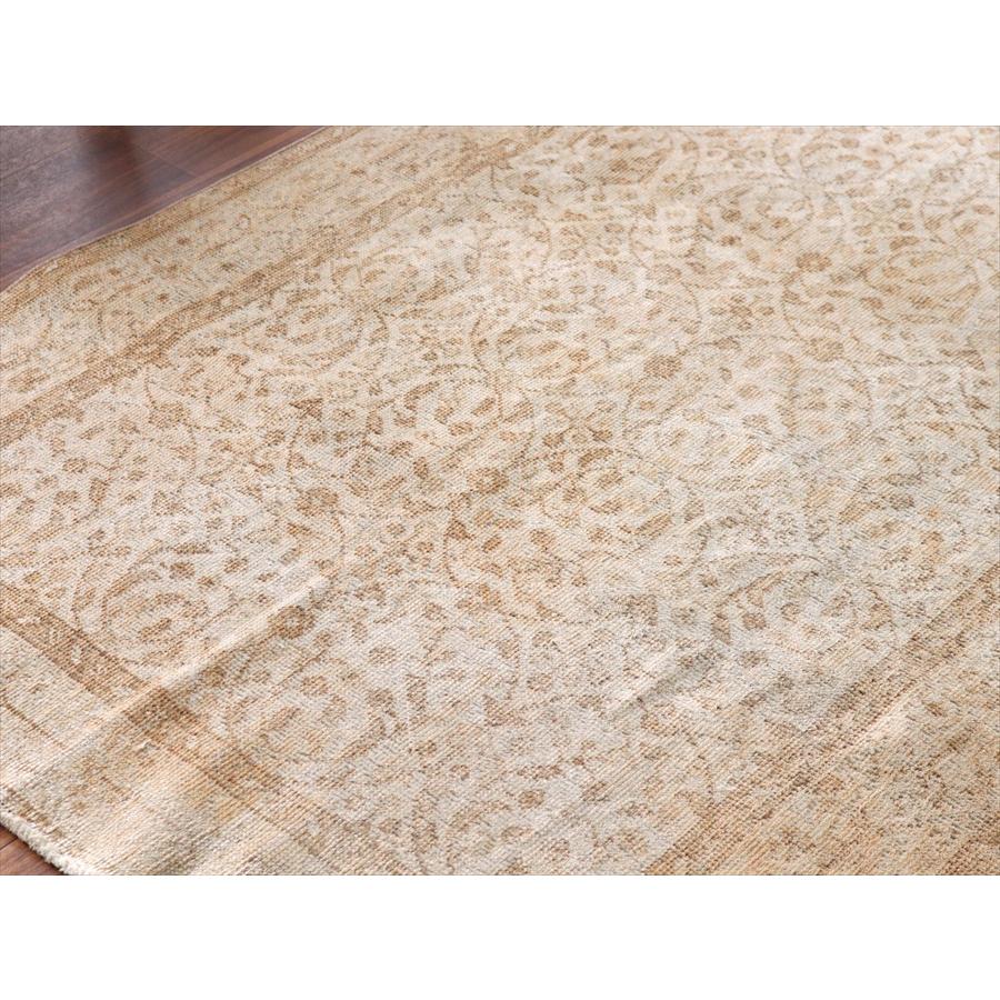 オールドラグ ヴィンテージウォッシュ 193x115cm ウスパルタ 花のアラベスク模様 |  | 02