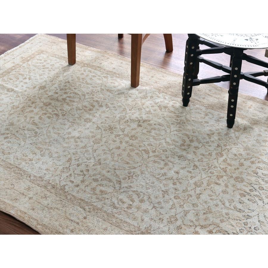 オールドラグ ヴィンテージウォッシュ 193x115cm ウスパルタ 花のアラベスク模様 |  | 05