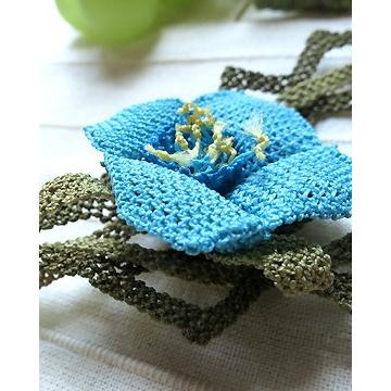 イーネ オヤ刺繍針で作る繊細なレースネックレス/キキョウの花_1