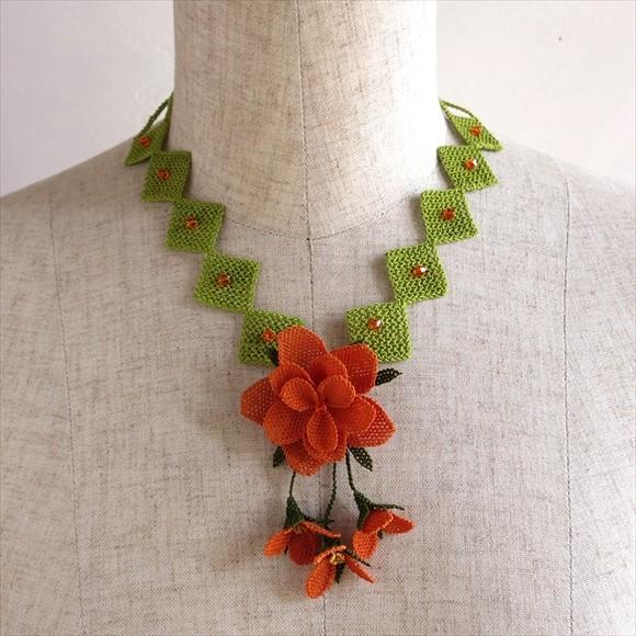 イーネ オヤ刺繍針で作る繊細なレースネックレス/オレンジの花 | ブランド登録なし | 01