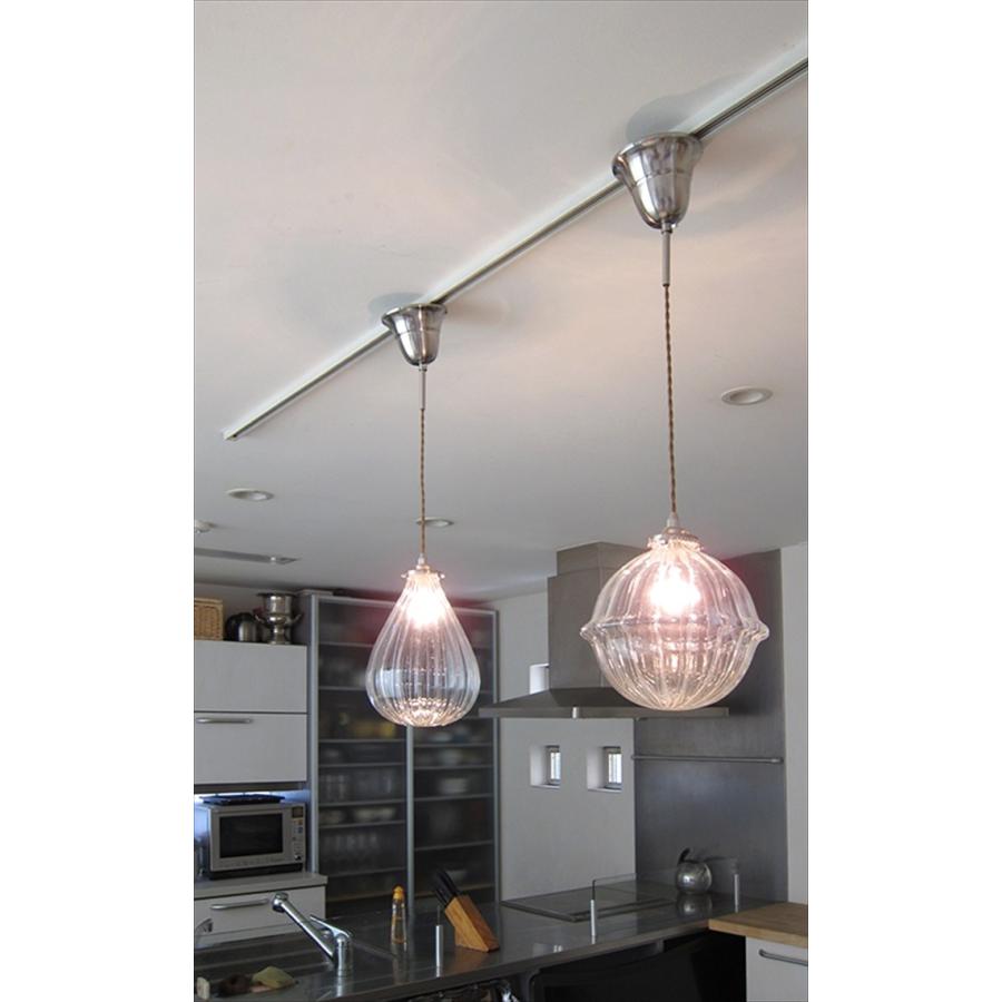 花 ガラスシェード付き1灯ペンダントライト エレガント ガラスシェード付き1灯ペンダントライト エレガント 花