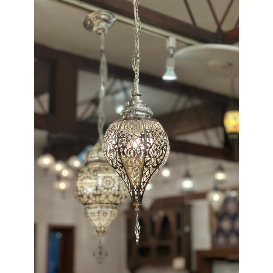 メタルシェード　ランタン　シルバー レーザーカットの透かし文様　８面　ペンダントライト |  | 01