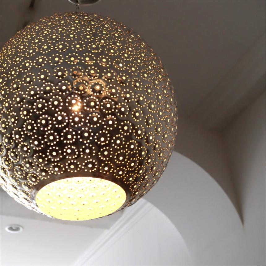 メタルシェード モロッコランプ　Moroccan Metal shade Lamps　ペンダントランプ ラウンド形 φ28cm　パイナップル |  | 01