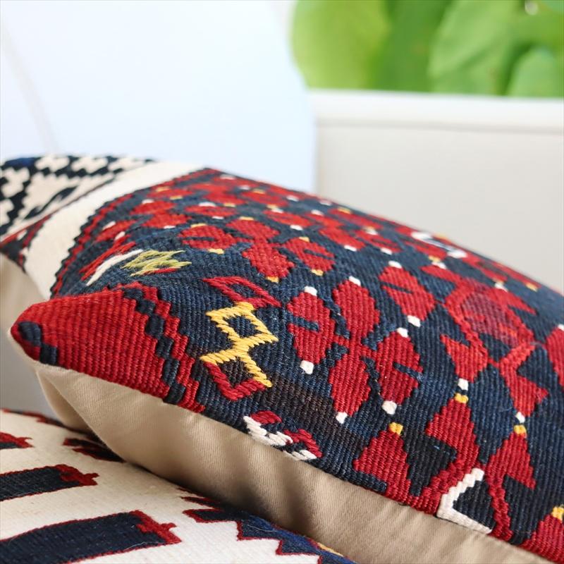 オールドキリム クッションカバー40cmサイズ Old Kilim Cushion マラテヤ オオカミの足跡の画像