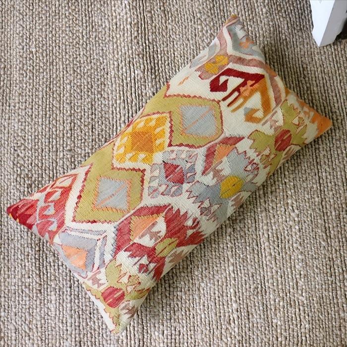 オールドキリムクッションカバー 長方形 70×40cmサイズ　中綿別売り Turkish Old Kilim Cushion/コンヤ(Konya) | ブランド登録なし | 01