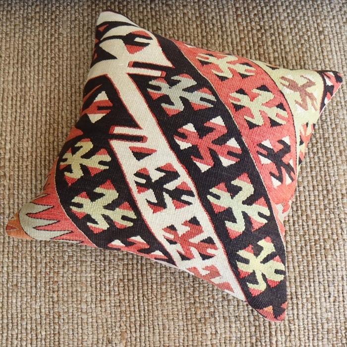オールドキリムクッションカバー50cm角サイズ/Turkish Kilim Cushion シワス | ブランド登録なし | 01