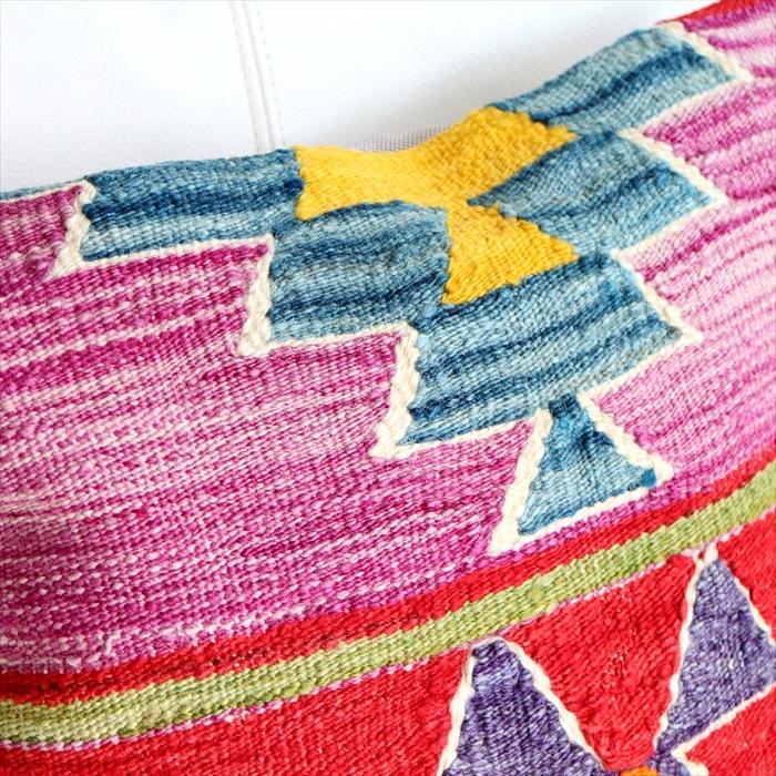 オールドキリムクッションカバー 40cm Old Kilim Cushion レッド＆パープル 狼の足跡 | ブランド登録なし | 01