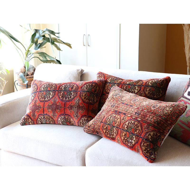 ヴィンテージ パイル織りラグ クッションカバー ギュル文様 横長ピロー Lumbar Pillowの画像
