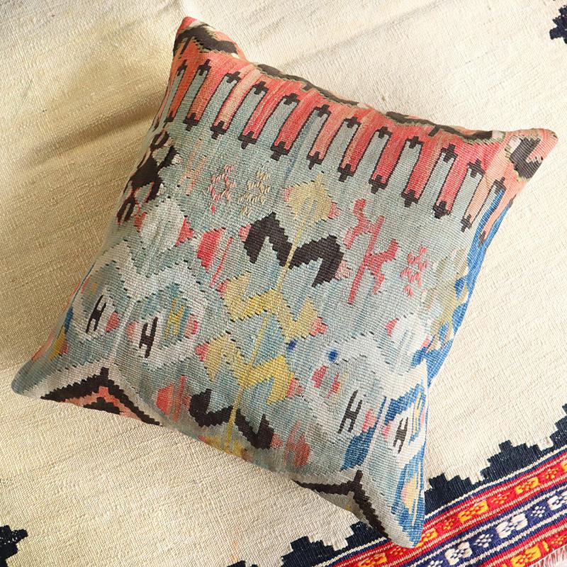 オールドキリム クッションカバー 50cmサイズ Old Kilim Cushion アイドゥン ブルー | ブランド登録なし | 02