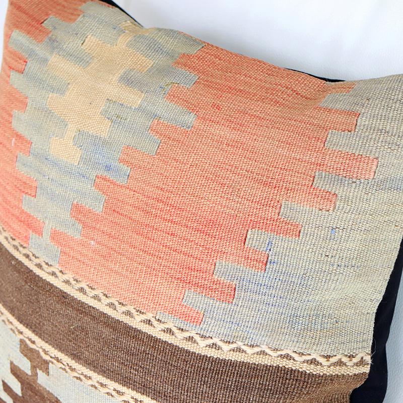 オールドキリム クッションカバー 50cmサイズ Old Kilim Cushion ジグザグのひし形 | ブランド登録なし | 01