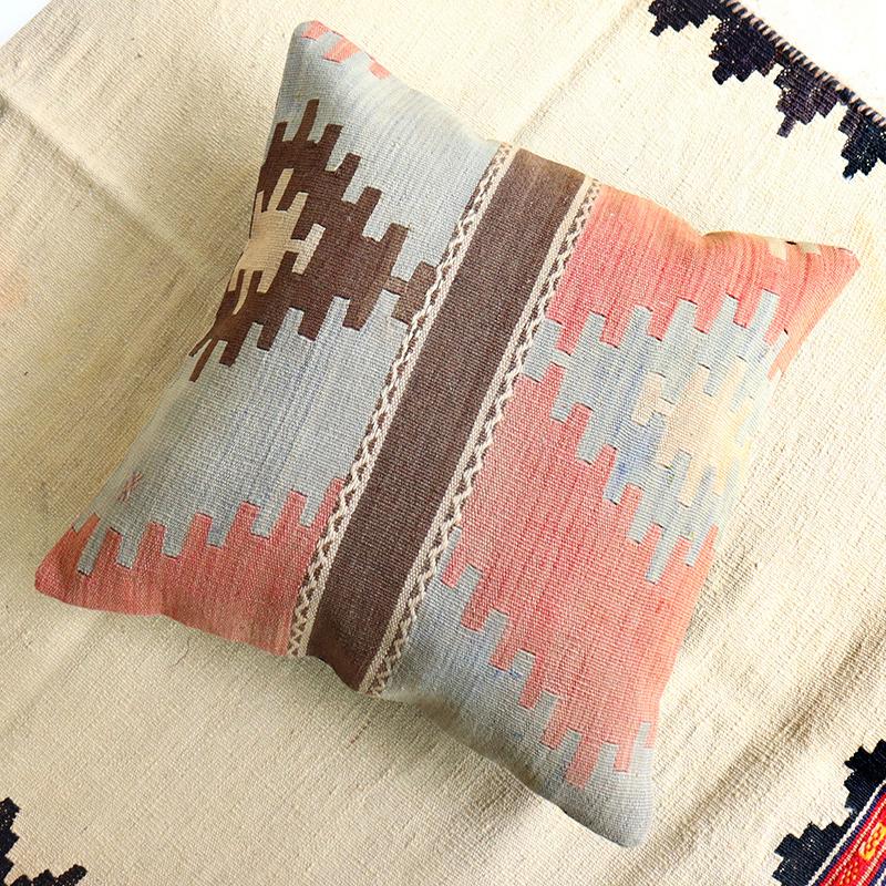 オールドキリム クッションカバー 50cmサイズ Old Kilim Cushion ジグザグのひし形 | ブランド登録なし | 02